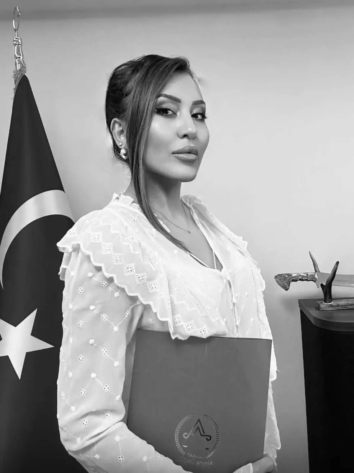 BİZ KİMİZ?